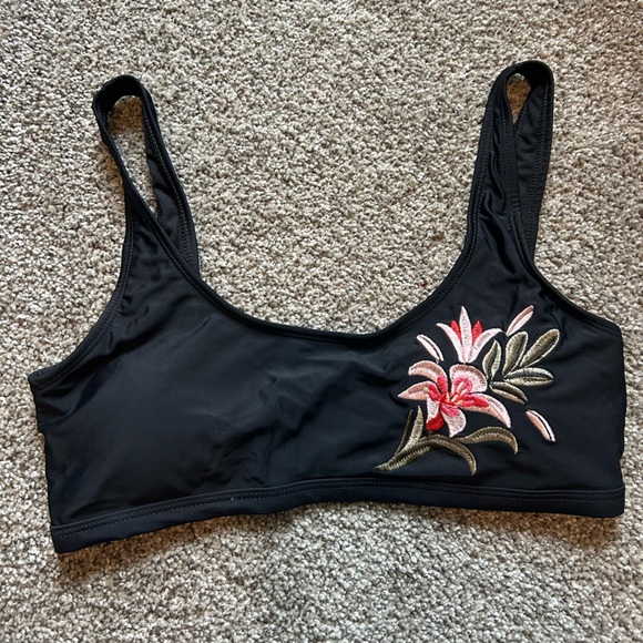 Floral Embroidered Black Bralette - Picture 1 of 3